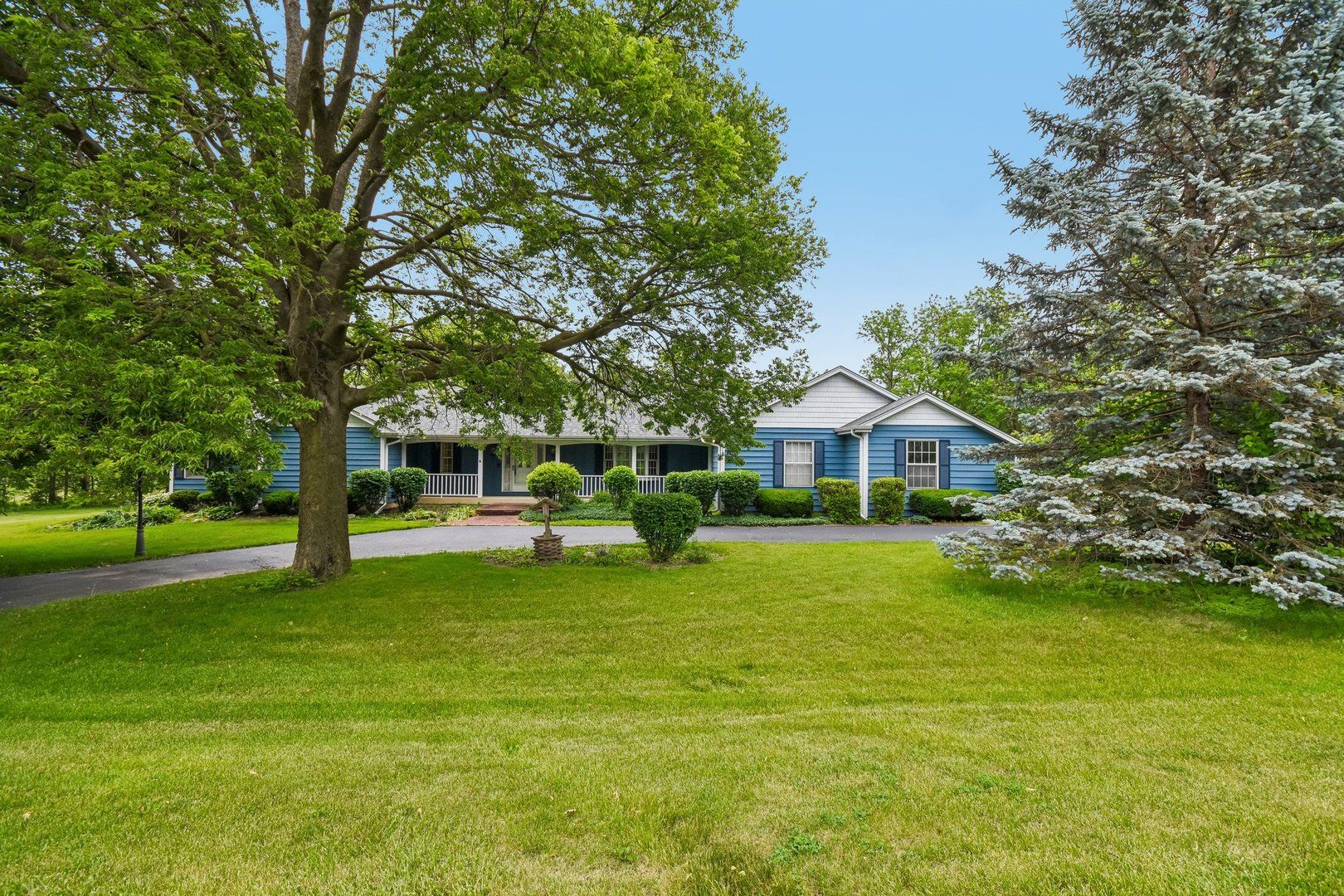 6S155 W Ridge Drive — Aurora, IL 60506