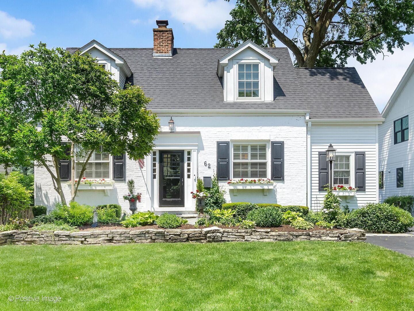 62 Waverly Avenue — Clarendon Hills, IL 60514