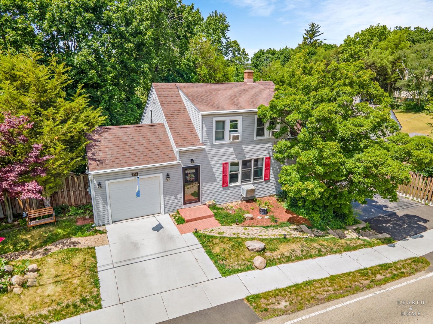 614 Algonquin Road — Fox River Grove, IL 60021
