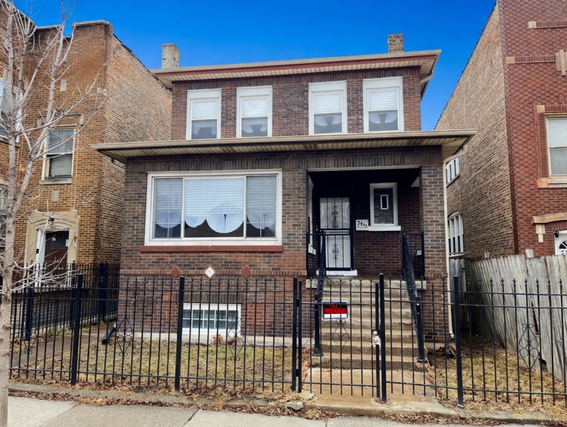 7938 S Loomis Boulevard — Chicago, IL 60620