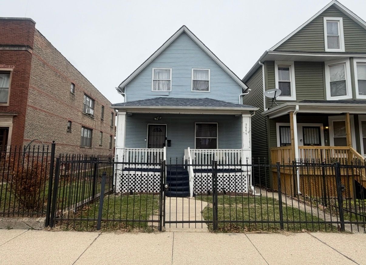 5444 W WALTON Avenue — Chicago, IL 60651
