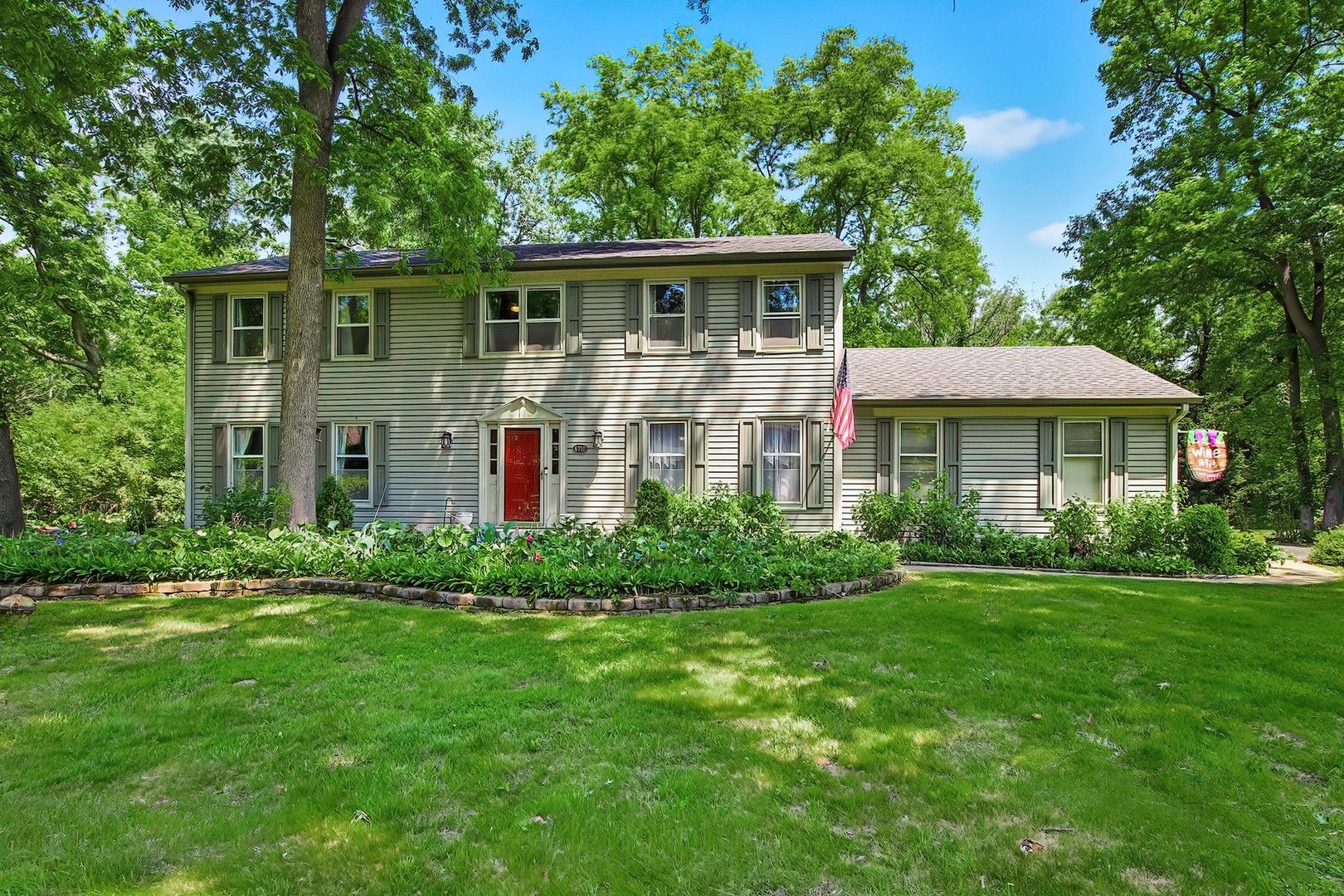 6710 Connecticut Trail — Crystal Lake, IL 60012