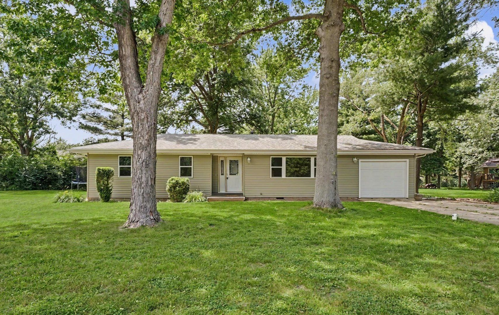 103 Dakota Drive — Loda, IL 60948
