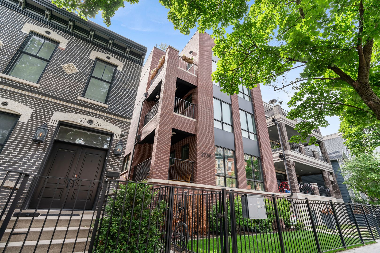 2738 N Racine Avenue #1w — Chicago, IL 60614