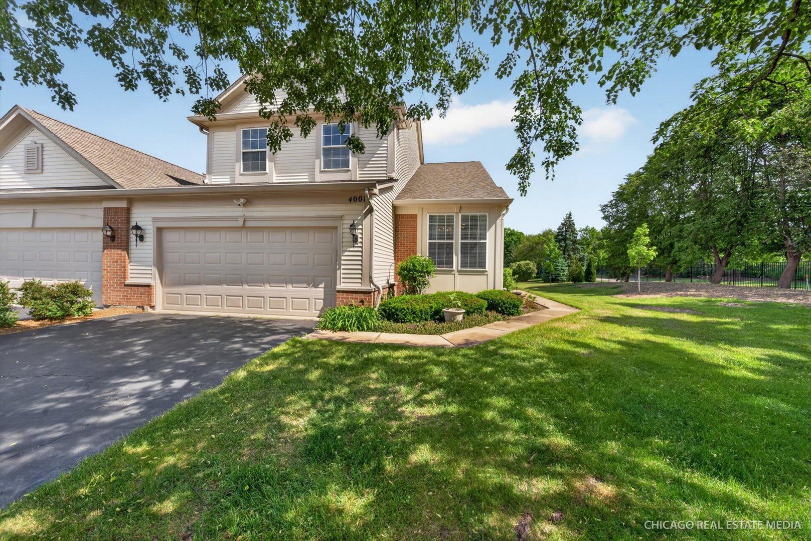 4001 Whitehall Lane — Algonquin, IL 60102
