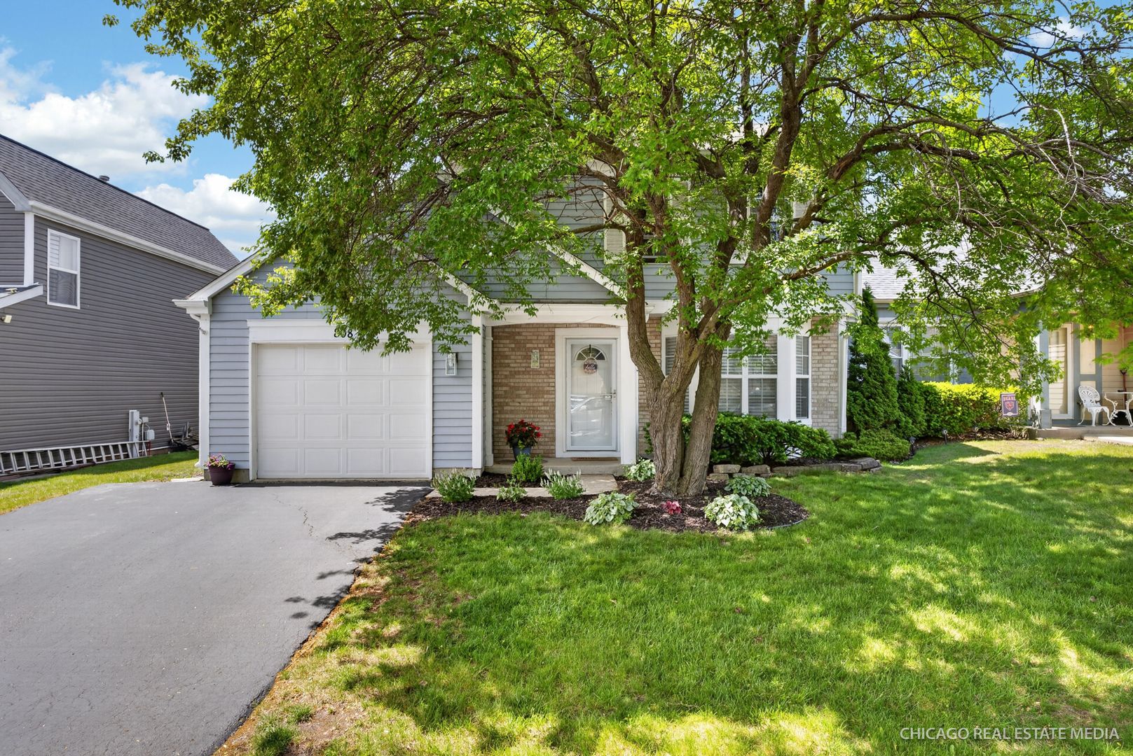 808 Castleton Court — Mundelein, IL 60060