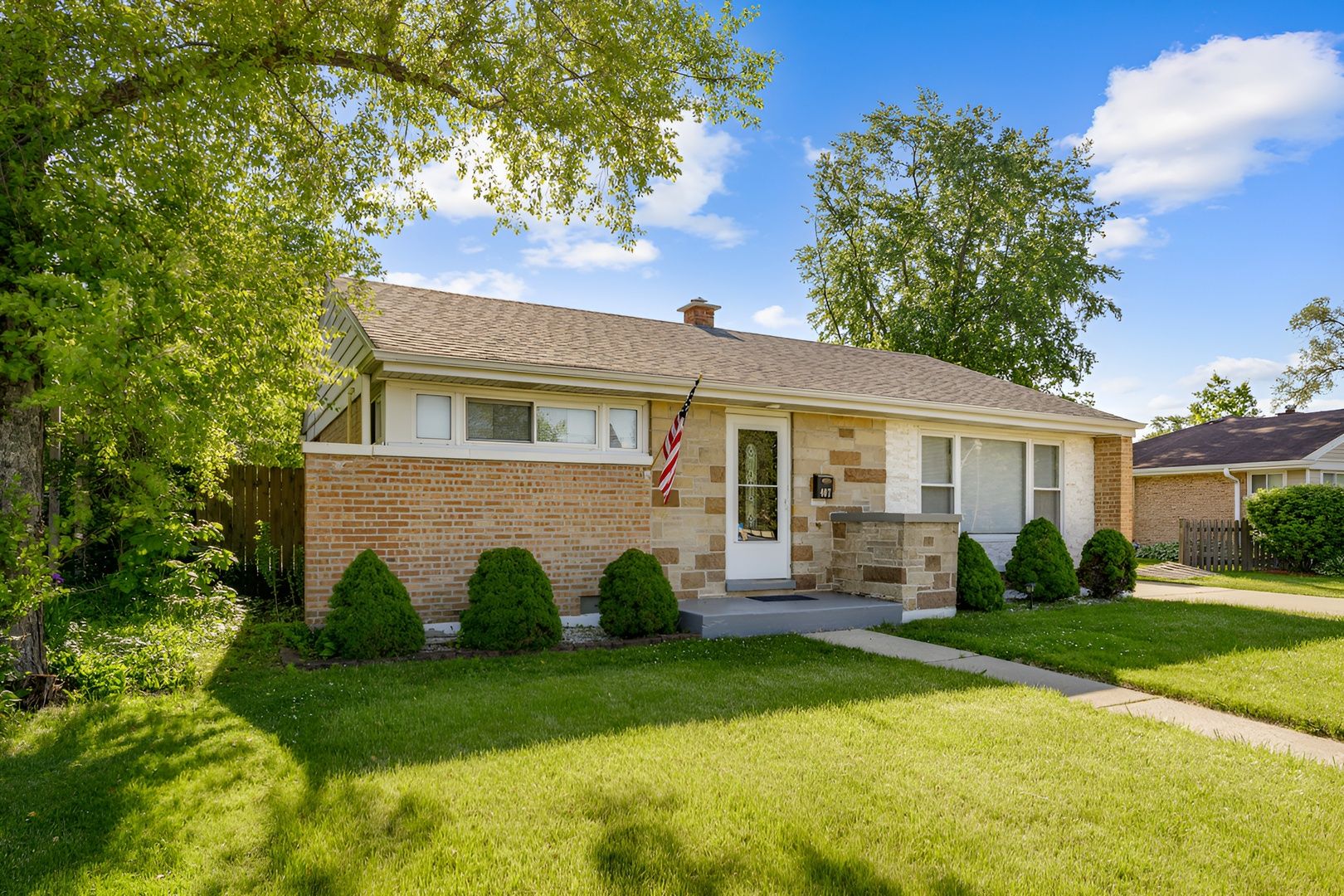 407 N West Avenue — Elmhurst, IL 60126