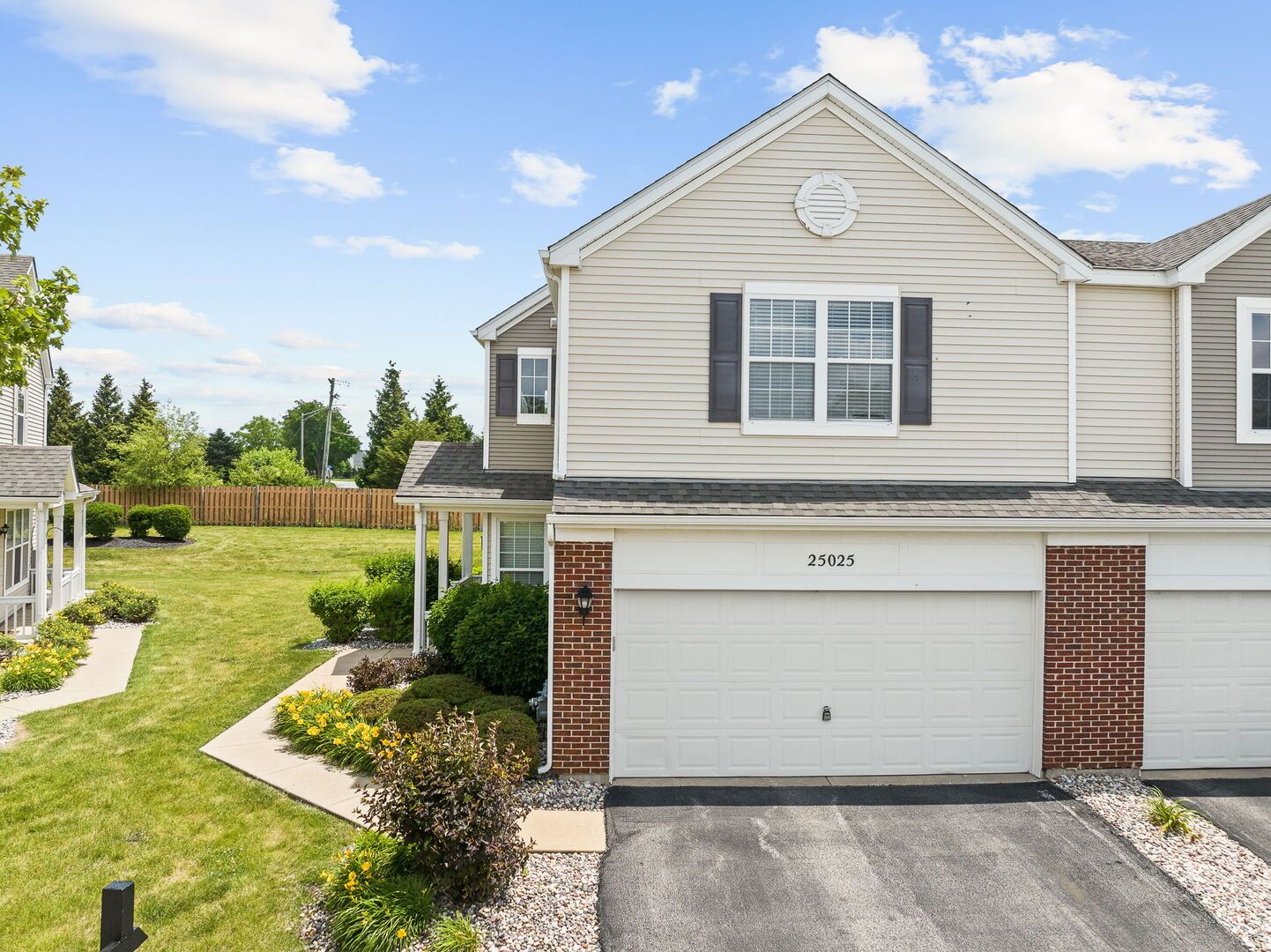25025 Clare Circle — Manhattan, IL 60442