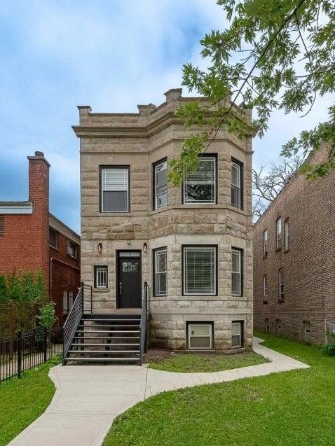 35 N Mayfield Avenue — Chicago, IL 60644