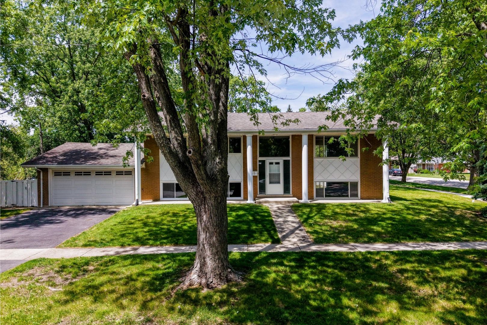 407 Keepataw Drive — Lemont, IL 60439