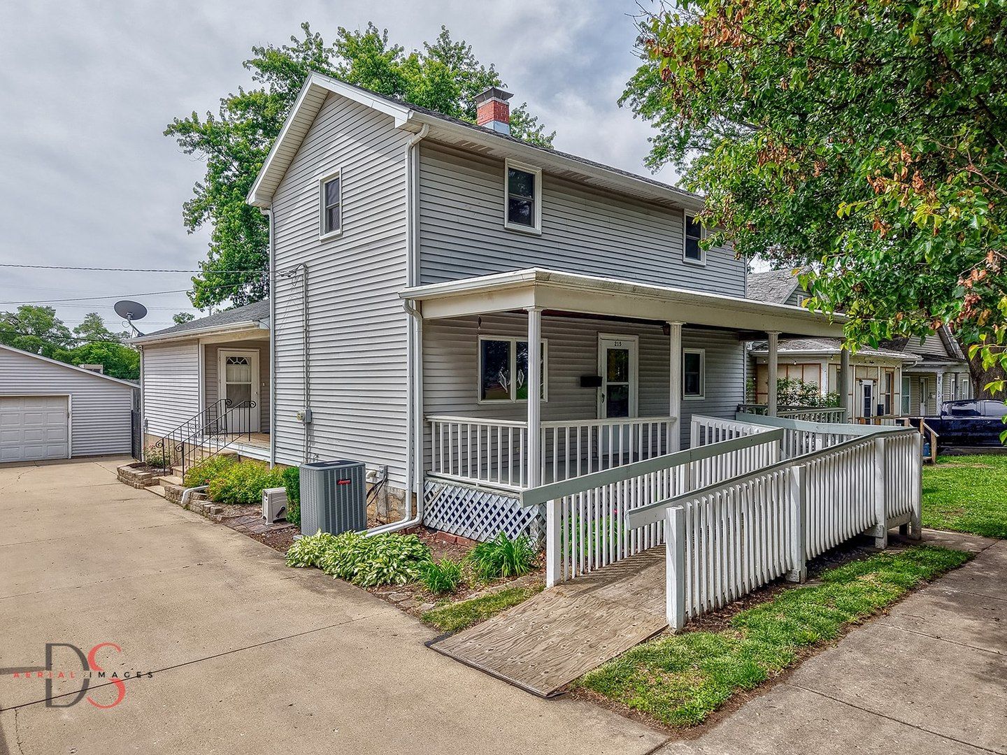 215 Desoto Street — Ottawa, IL 61350