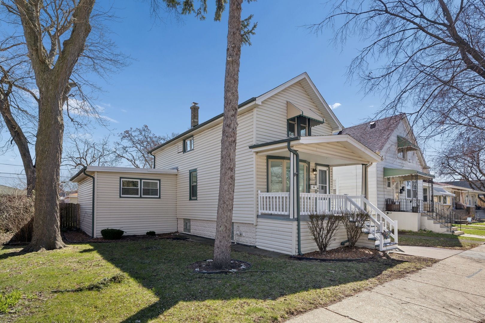 6347 S Kenneth Avenue — Chicago, IL 60629
