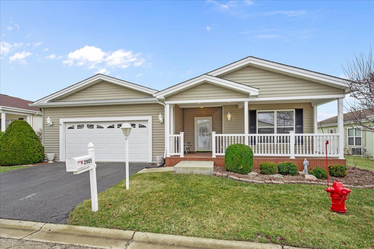 2905 CAROUSEL Court — Grayslake, IL 60030
