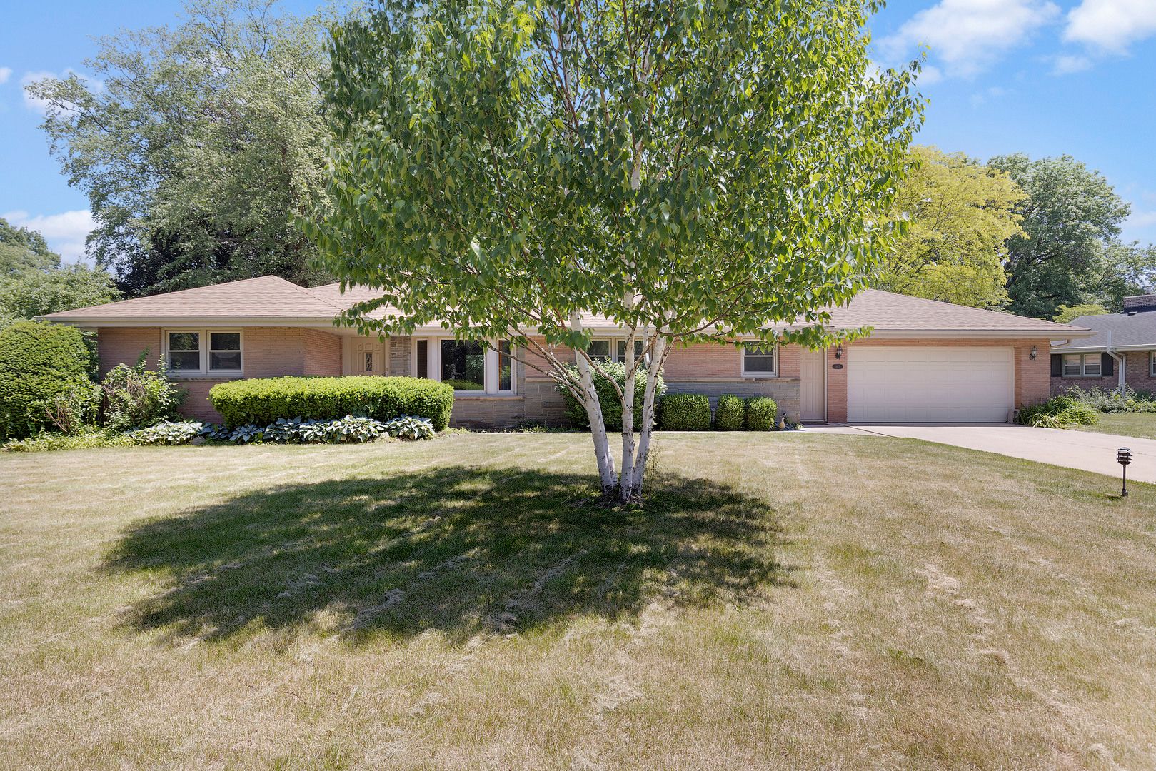 1915 GREENFIELD Lane — Rockford, IL 61107