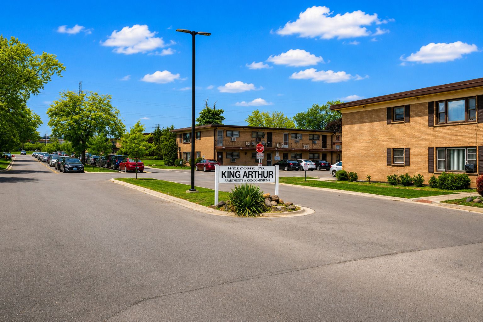 39 King Arthur Court #15 — Northlake, IL 60164