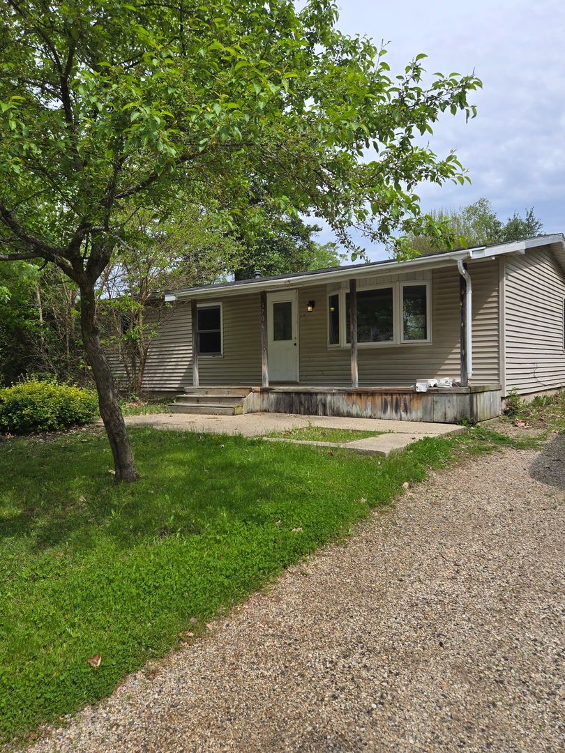 3706 Buchanan Road — Johnsburg, IL 60051