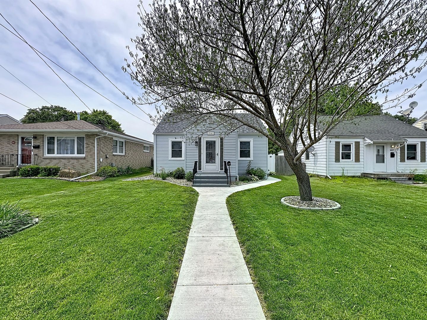 1841 32nd Street — Moline, IL 61265