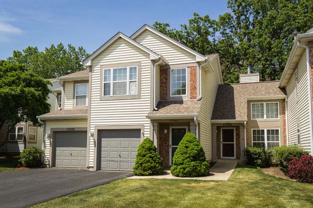 17080 W Cunningham Court — Libertyville, IL 60048