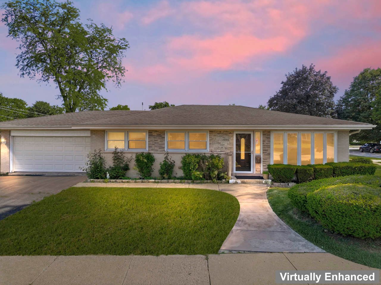 2001 Plainfield Drive — Des Plaines, IL 60018