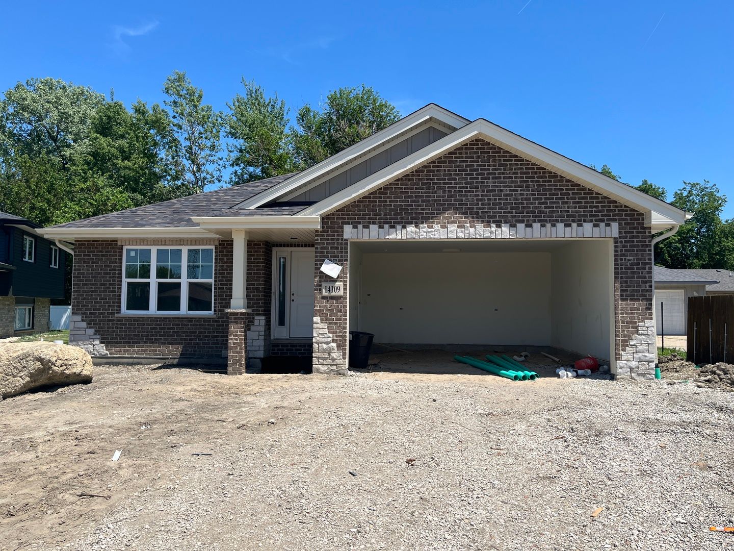 14109 Kenneth Court — Crestwood, IL 60418