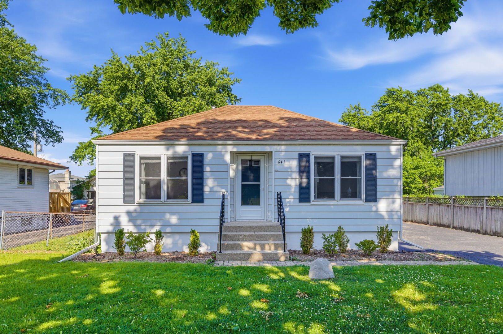 641 N Kenilworth Avenue — Elmhurst, IL 60126