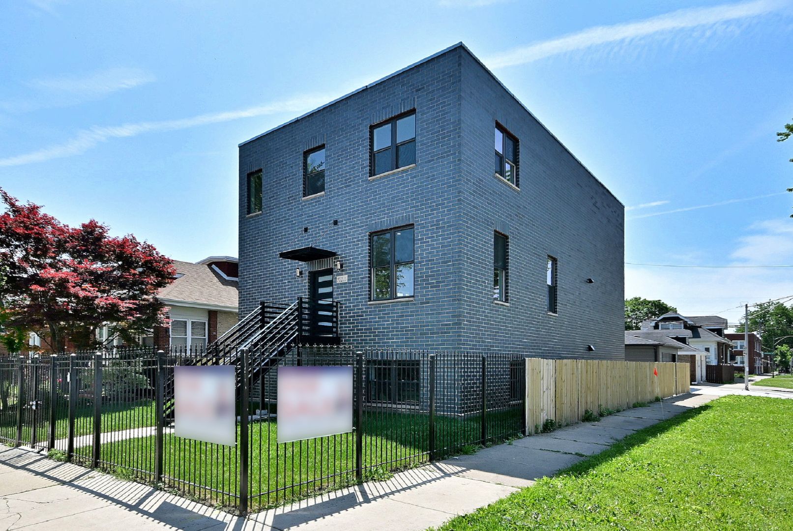 4859 W Hirsch Street — Chicago, IL 60651
