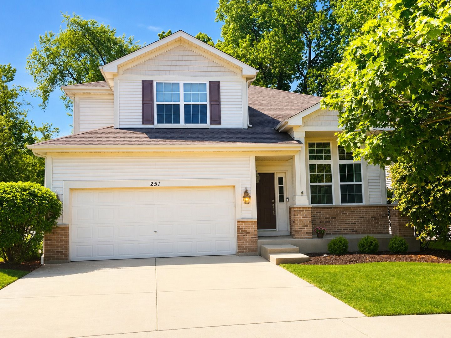 251 S Cornerstone Drive — Volo, IL 60020