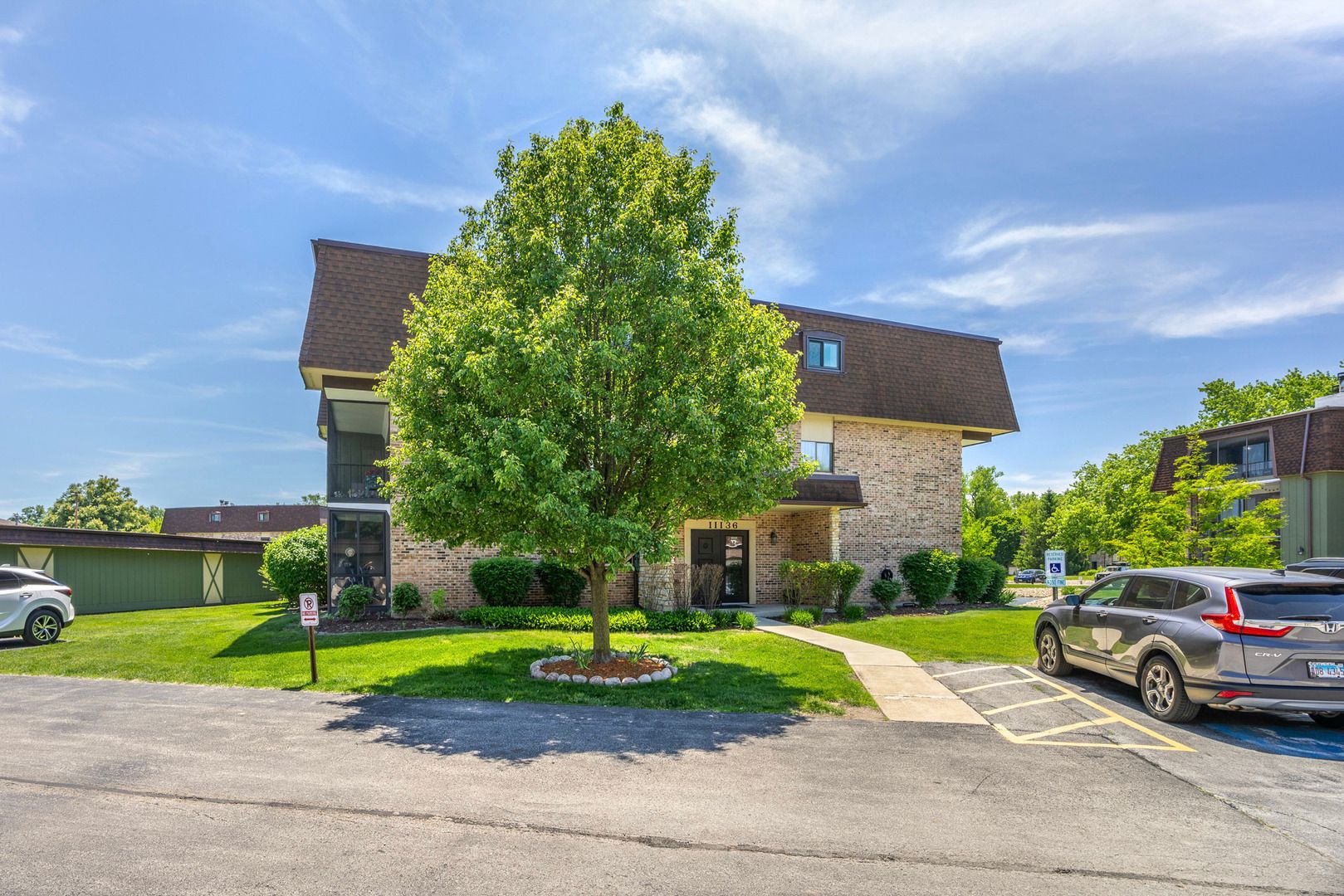 11136 Center Road #C — Palos Hills, IL 60465