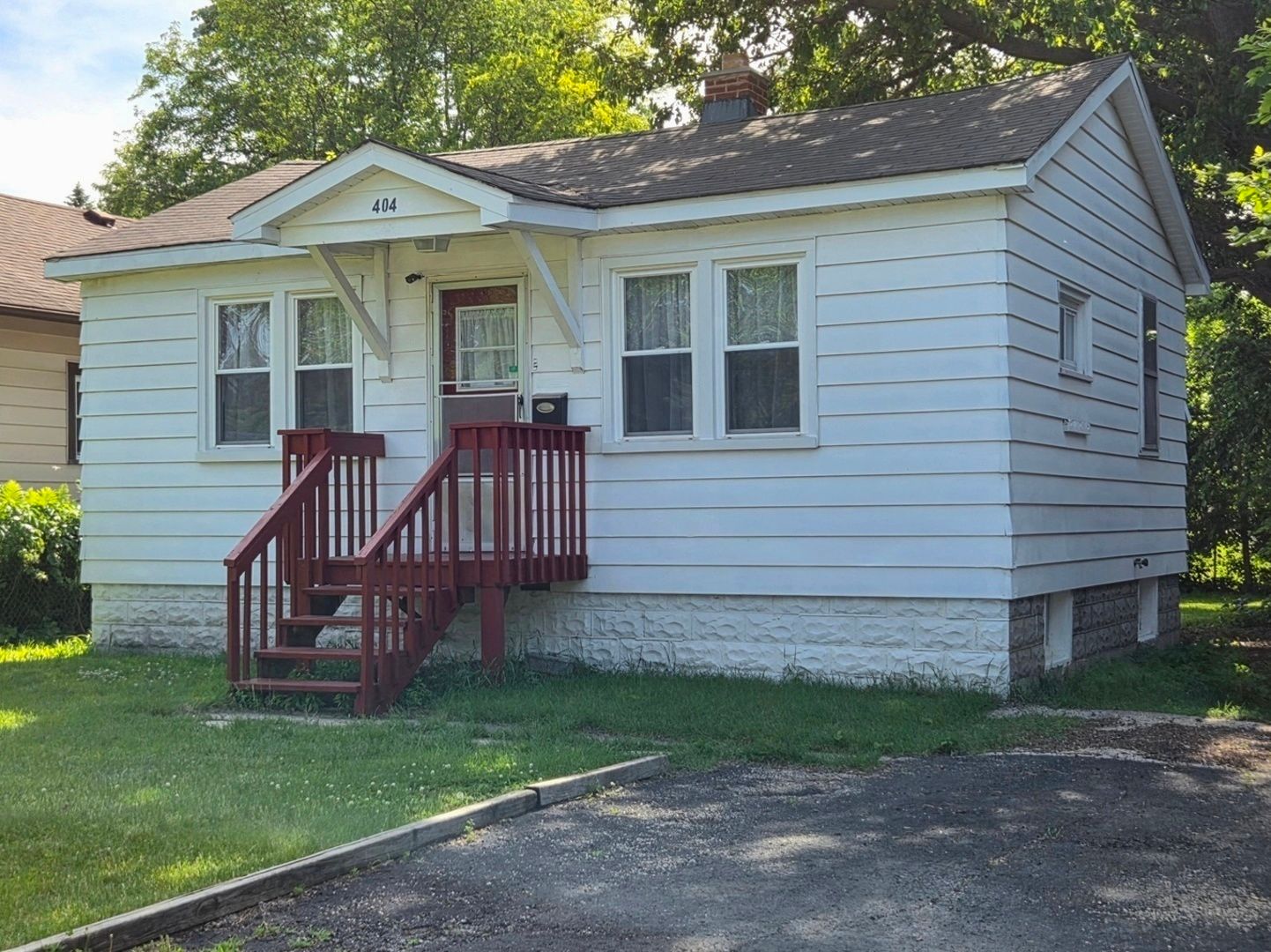 404 Morton Avenue — Aurora, IL 60506