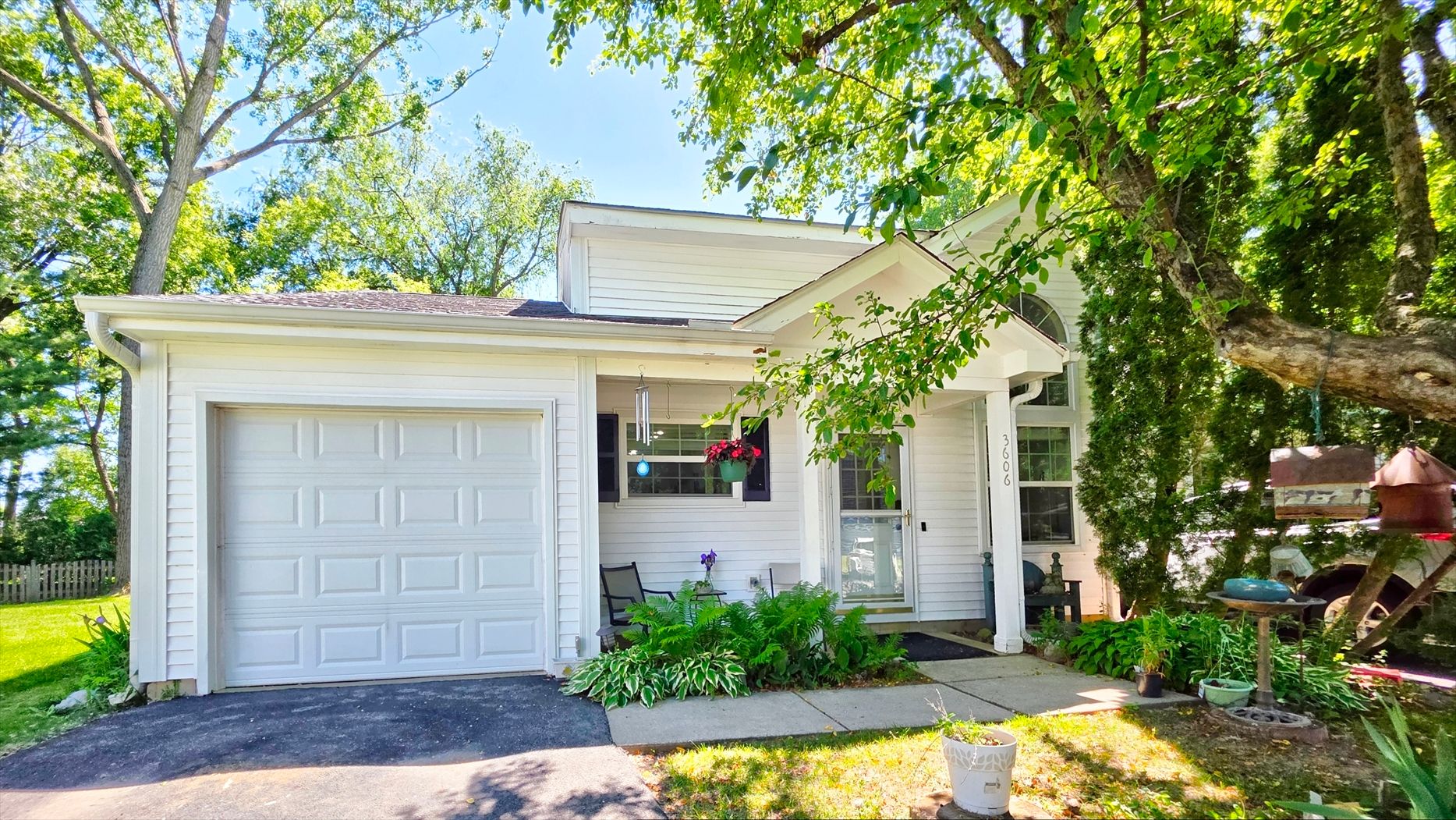 3606 Linden Drive — Island Lake, IL 60042