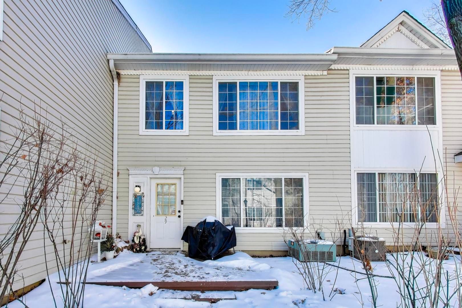 29 N Macgillis Drive #23-3 — Round Lake, IL 60073