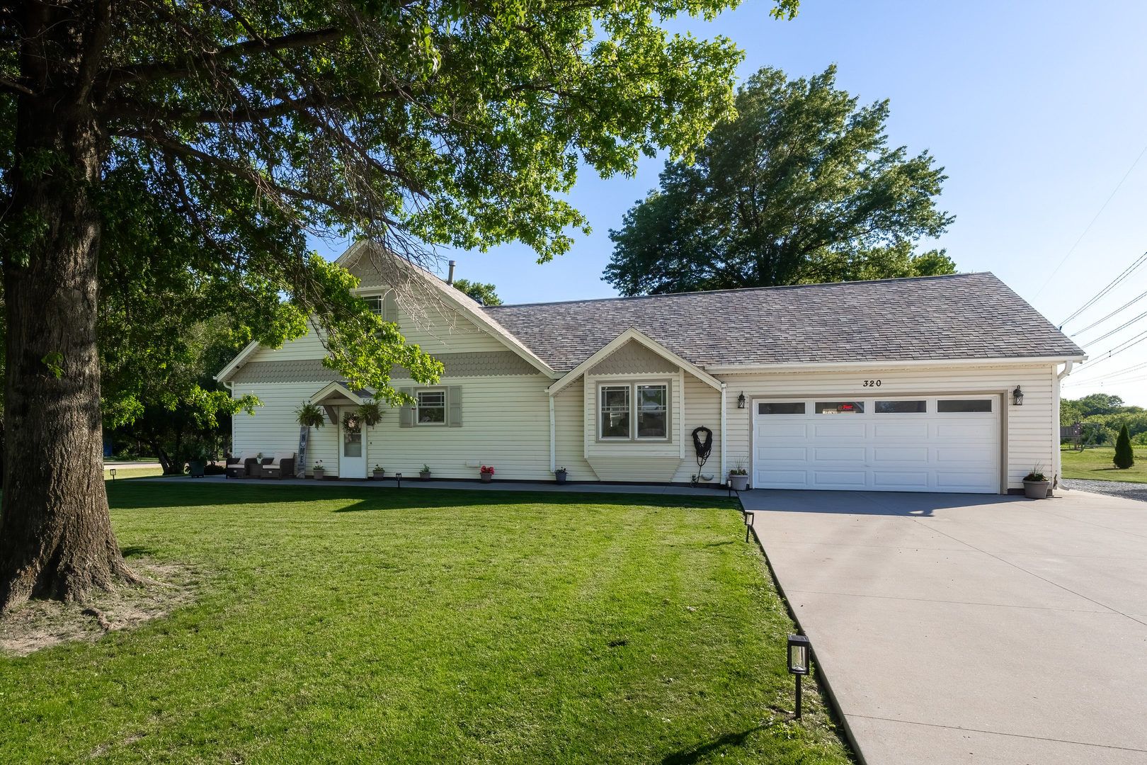 320 Valley Ridge Road — Blue Grass, IA 52726