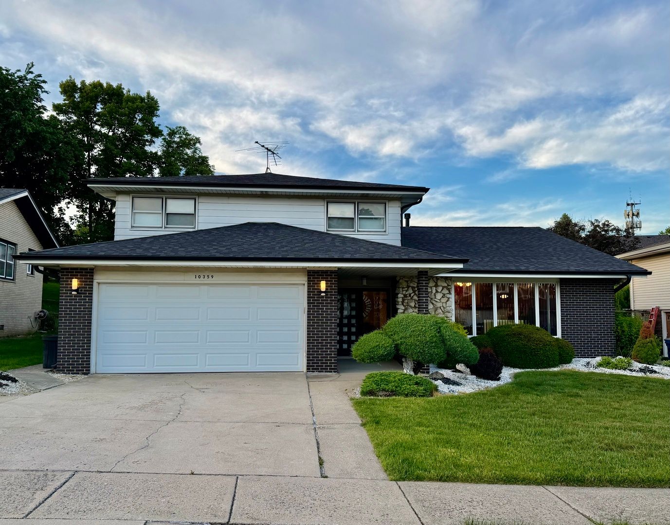 10359 Winter Park Drive — Palos Hills, IL 60465