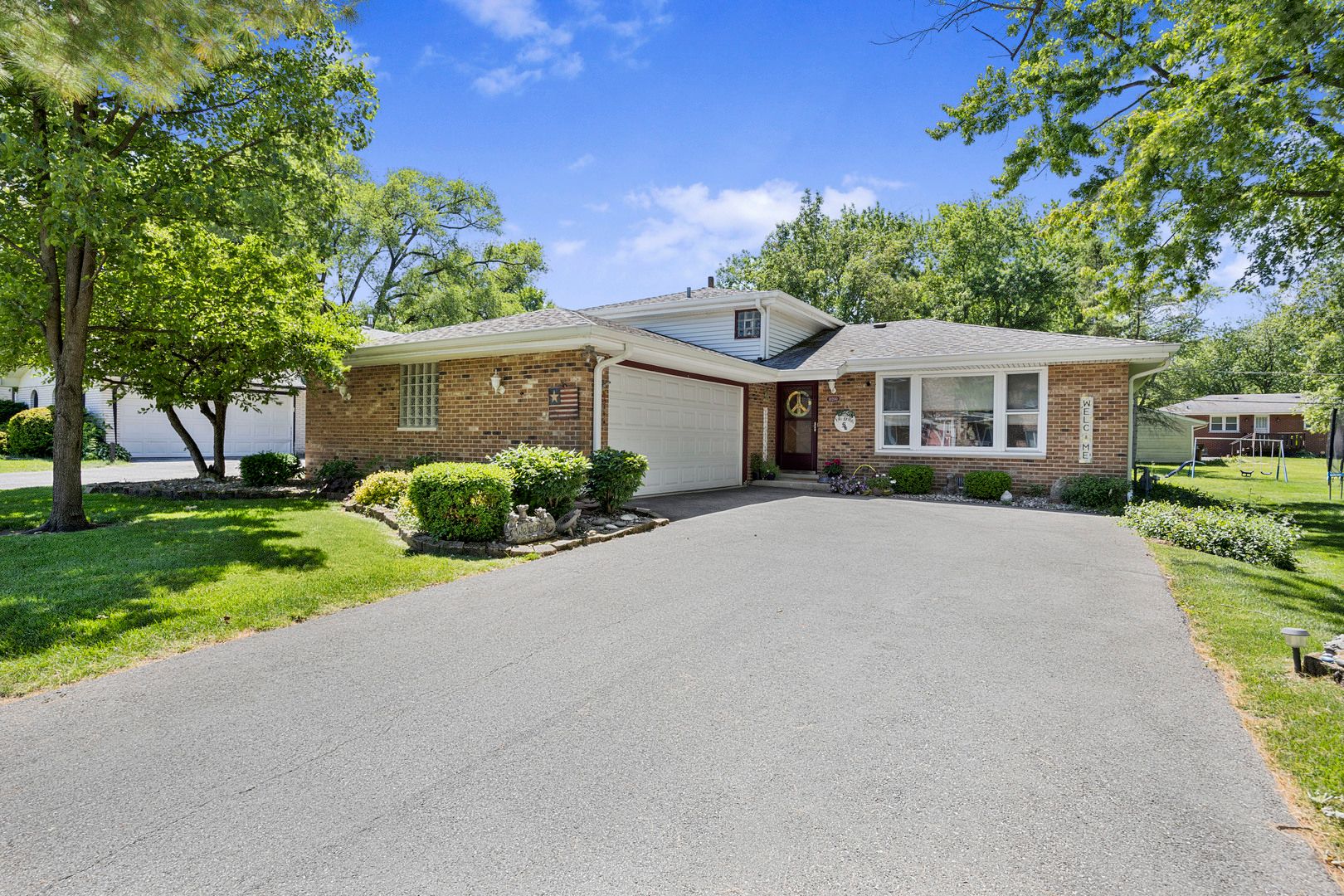 19200 S Champlain Avenue — Glenwood, IL 60425
