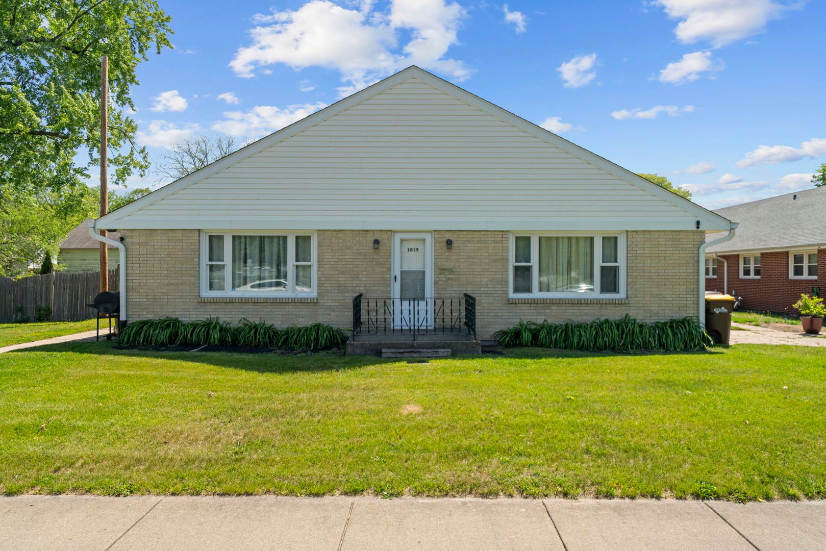 1819 Logan Street — Rockford, IL 61103