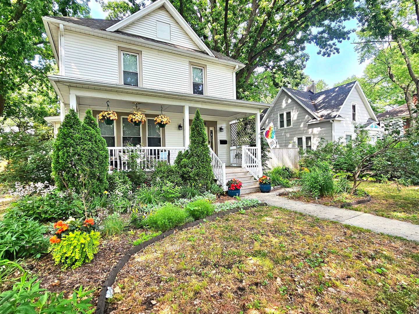 1406 W CHURCH Street — Champaign, IL 61821