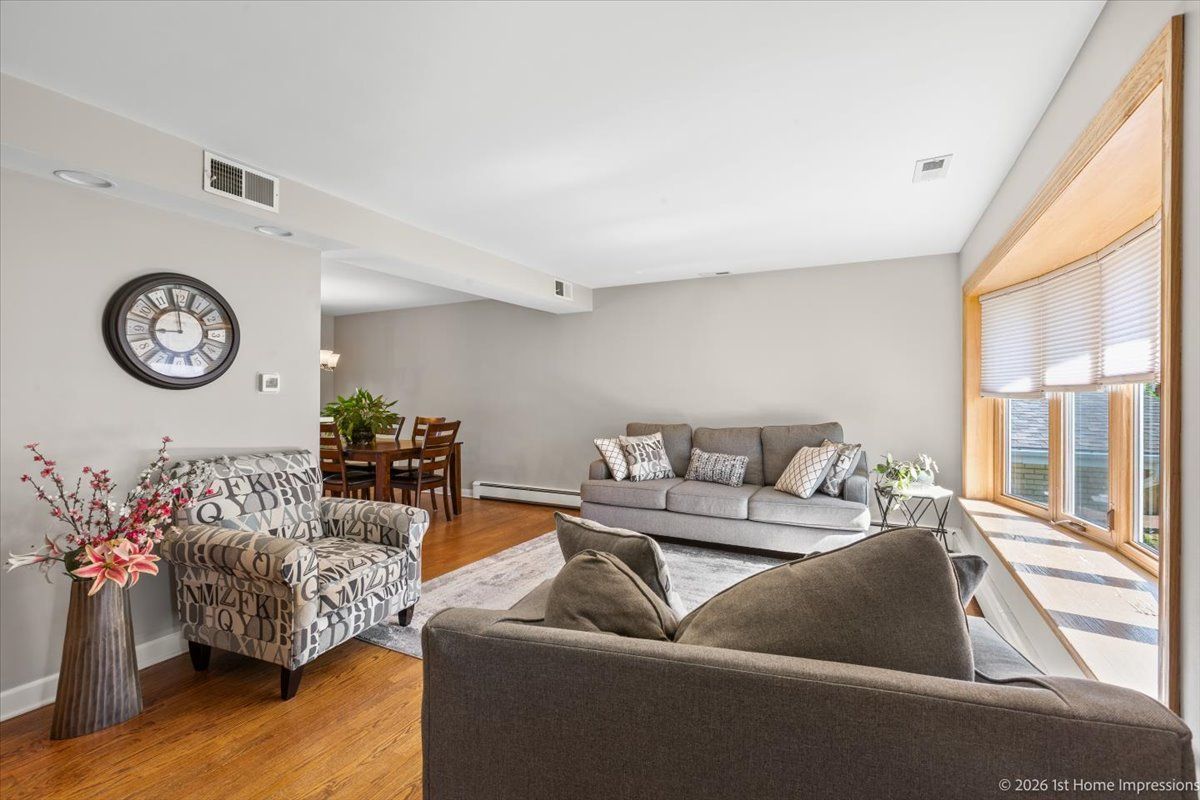 10328 Long Ave, Oak Lawn, IL 60453 — photo 4