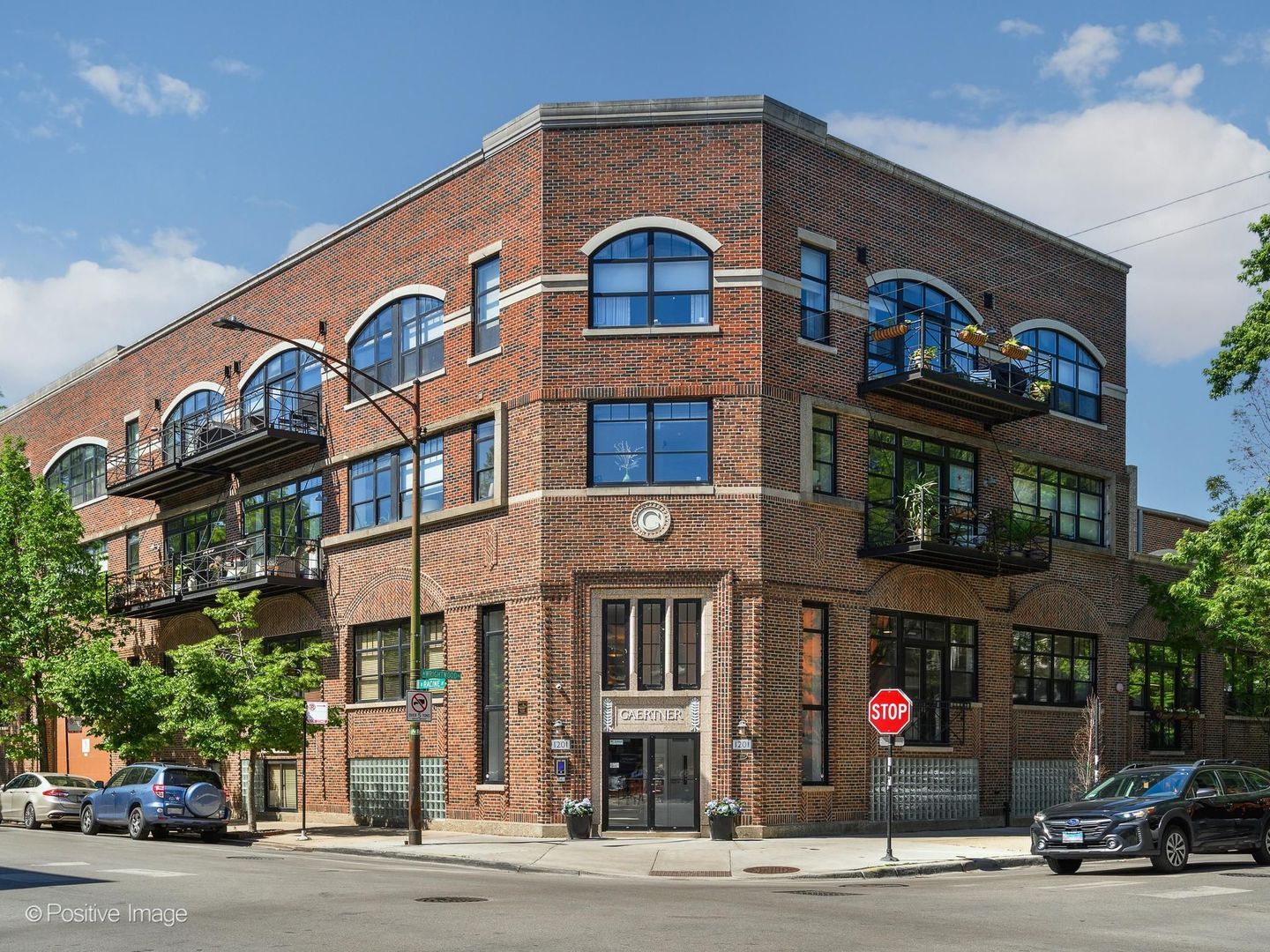 1201 W Wrightwood Avenue #7 — Chicago, IL 60614