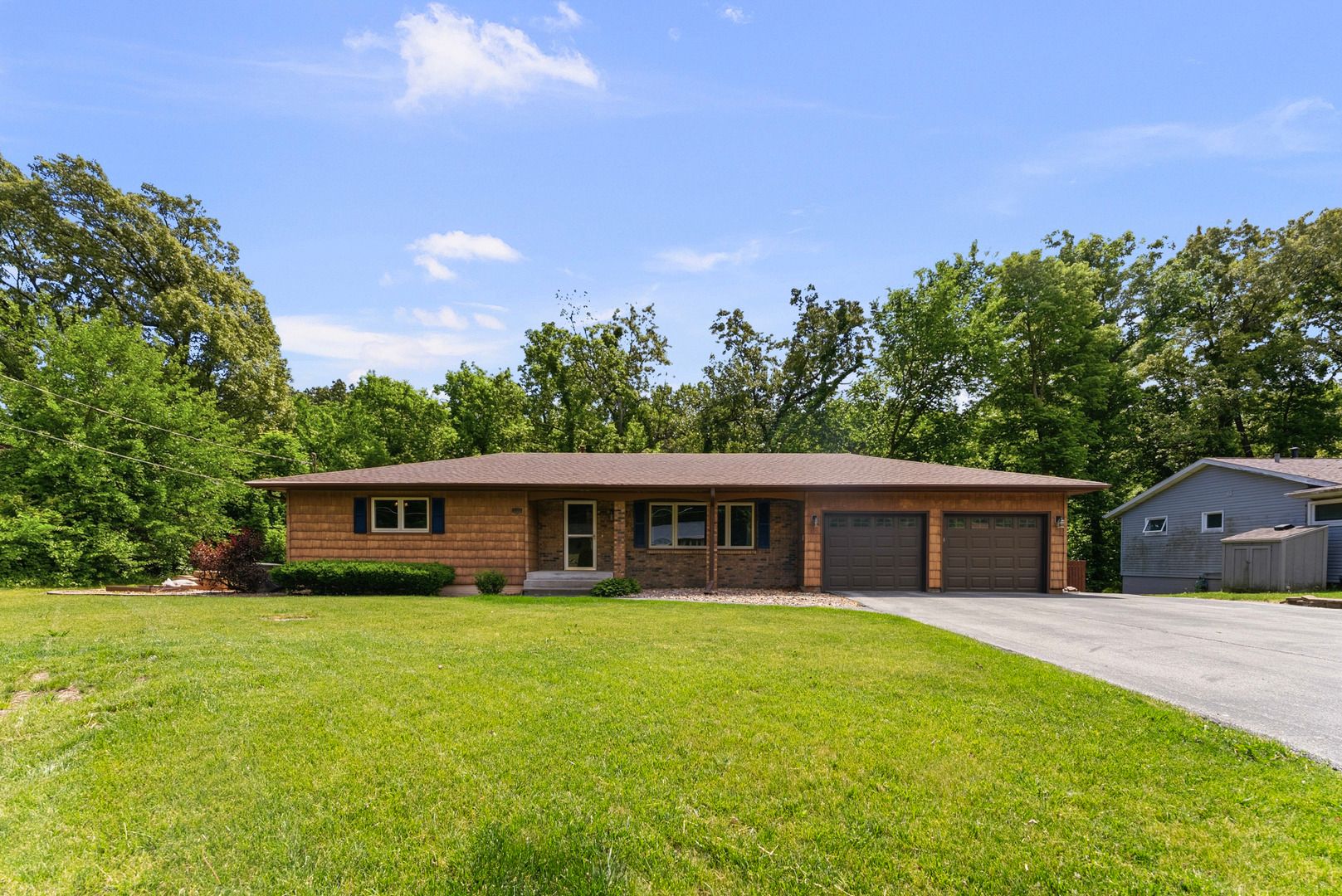 8145 54TH Street Court — Coal Valley, IL 61240