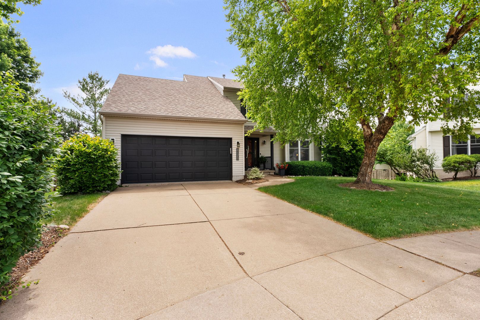 4478 34TH Street Court — Bettendorf, IA 52722