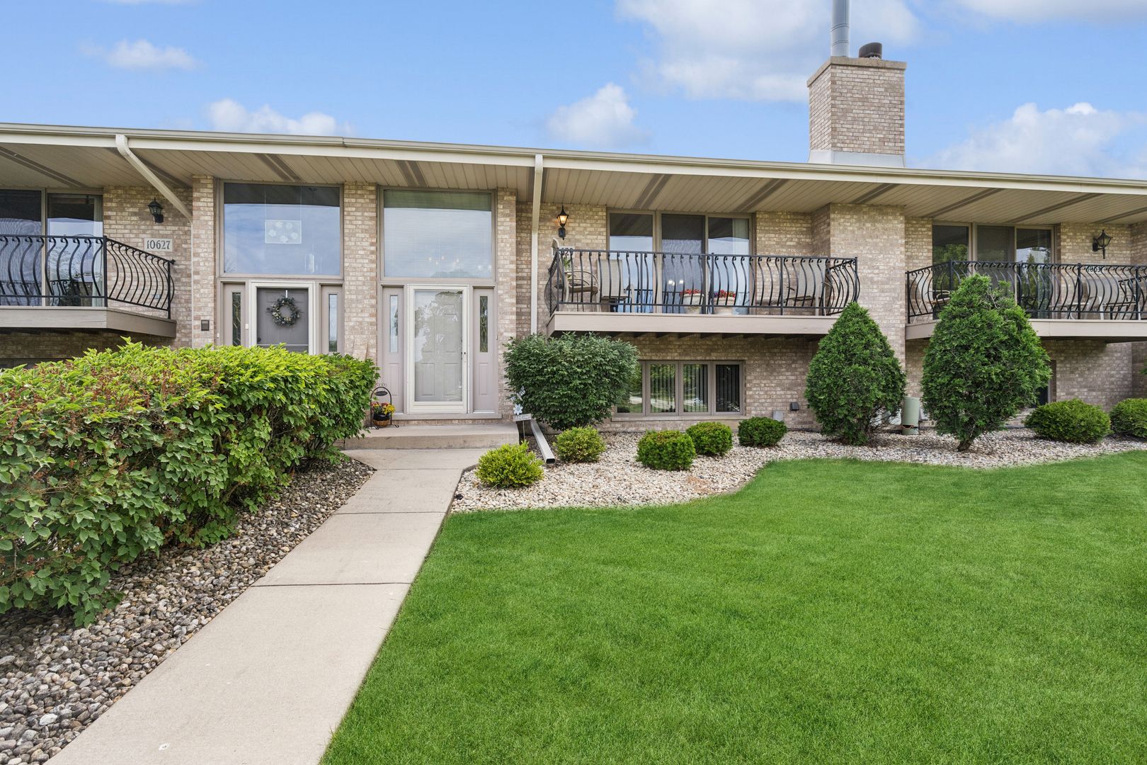 10629 Lynn Drive #115 — Orland Park, IL 60467