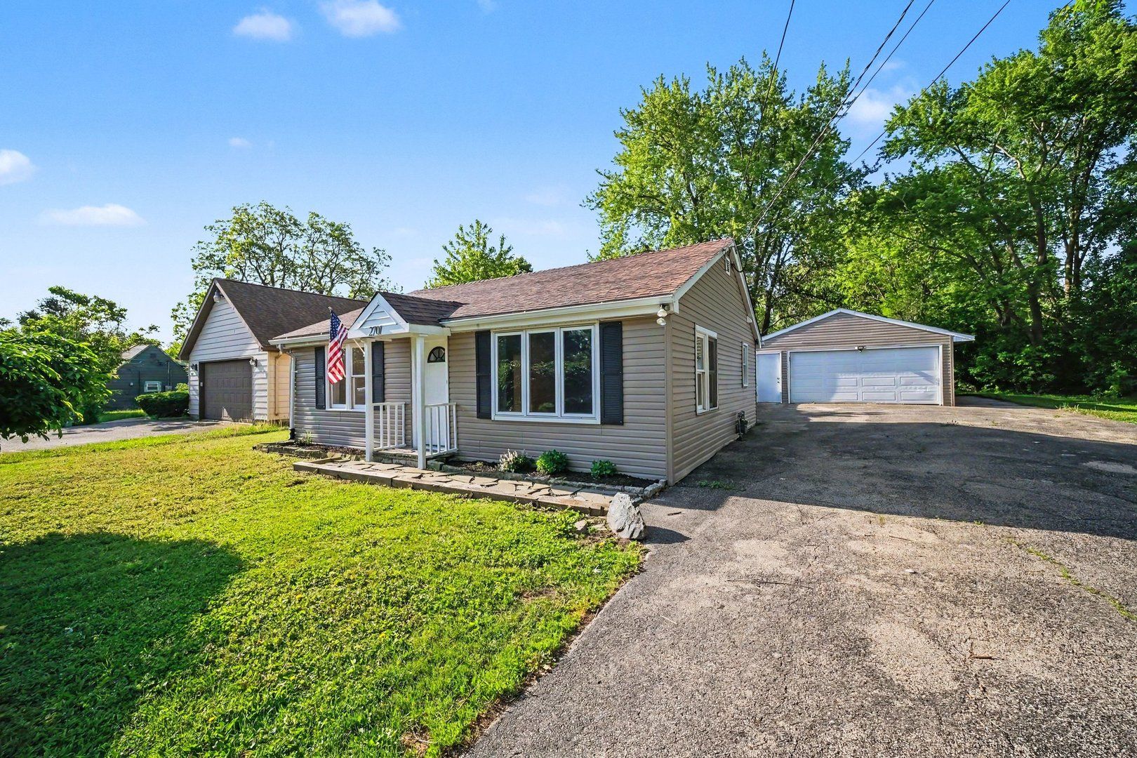 2701 Carmel Boulevard — Zion, IL 60099