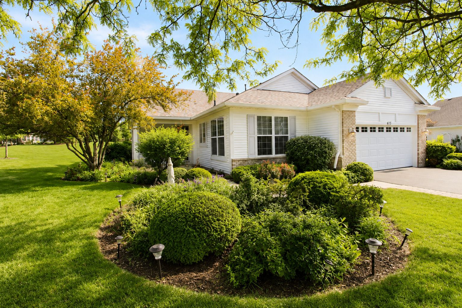 673 Saugatuk Circle — Romeoville, IL 60446