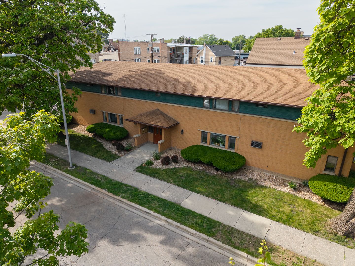 7525 Adams Street #2W — Forest Park, IL 60130