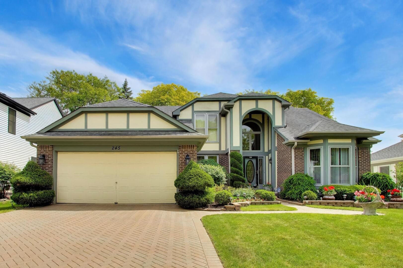 245 Southfield Drive — Vernon Hills, IL 60061