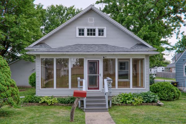 922 9th Avenue — Fulton, IL 61252