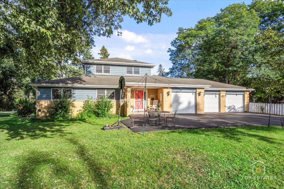 2 Marberry Drive — Prospect Heights, IL 60070