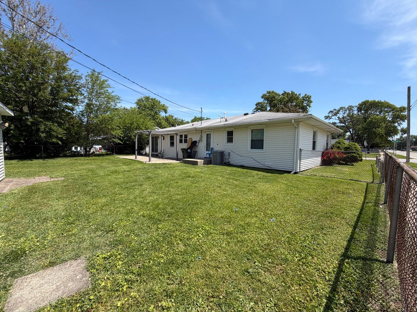 8848 Merrimac Avenue — Oak Lawn, IL 60453