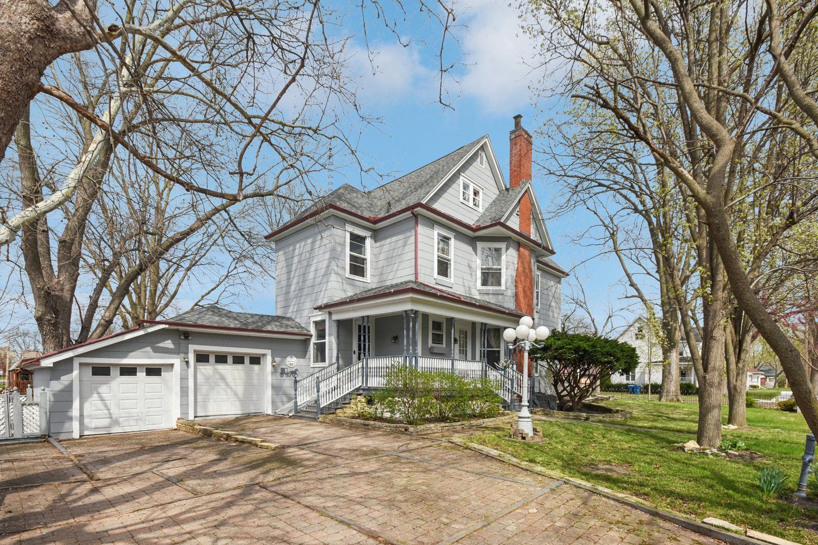 1003 N Chicago Street — Pontiac, IL 61764