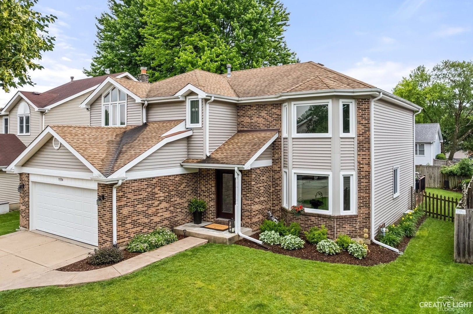 1594 Lois Ann Lane — Naperville, IL 60563